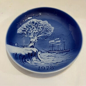 Svend Jensen Desiree Denmark 1978 Xmas Plate Last Dream of the Old Oak Tree